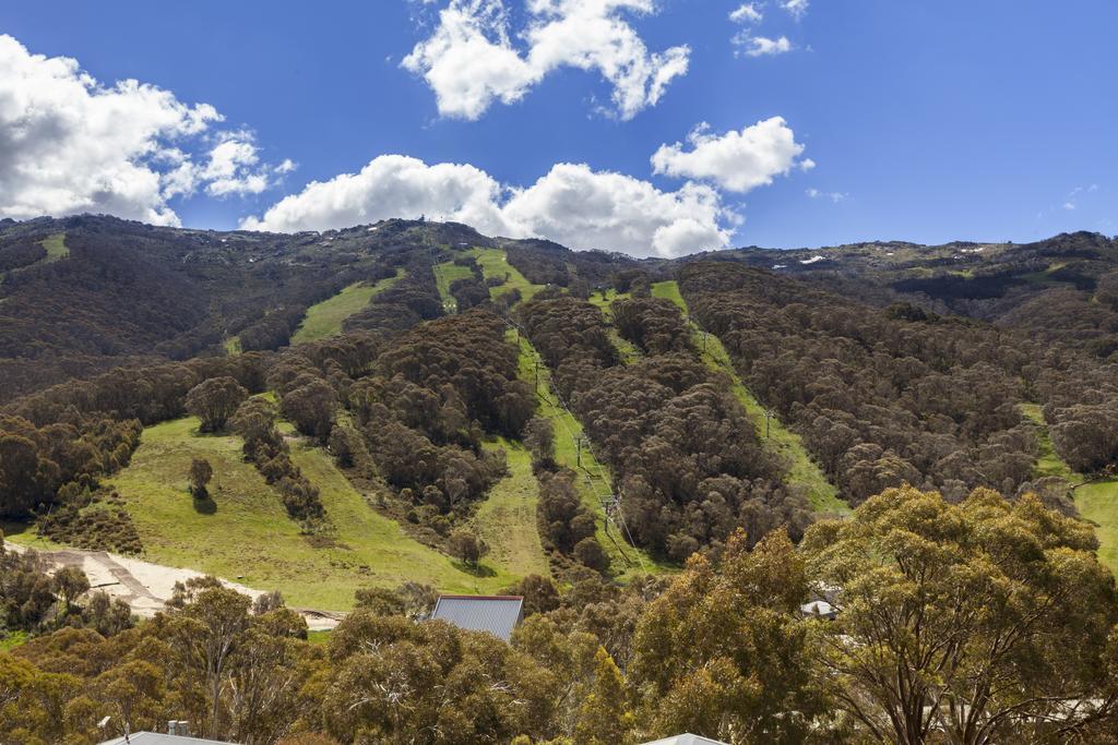The Denman Hotel In Thredbo Exterior photo