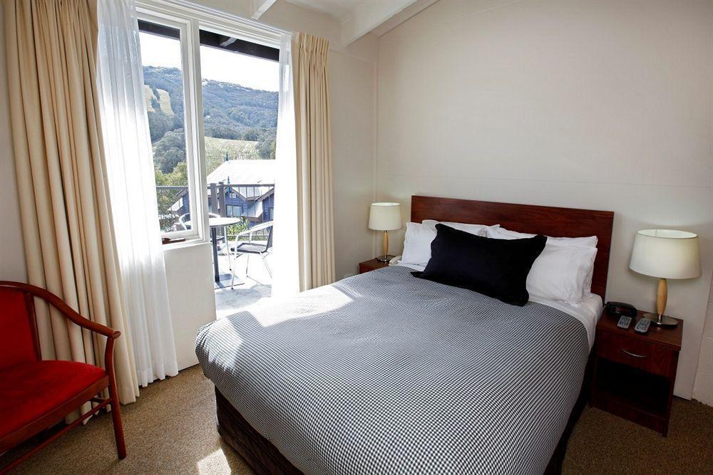 The Denman Hotel In Thredbo Exterior photo
