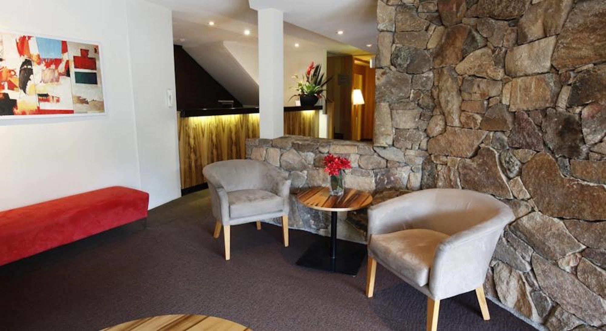 The Denman Hotel In Thredbo Exterior photo